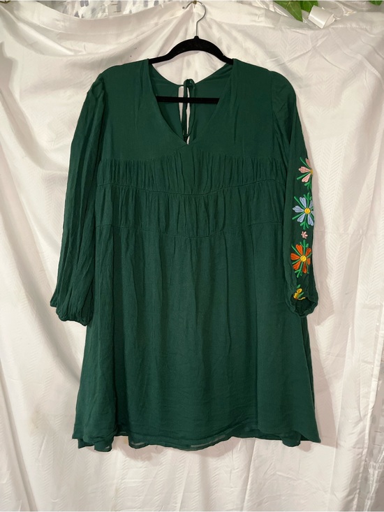 DAVI & DANI Tops - Davi & Dani Dark Green Floral Embroidered Long Sleeve Top Boho vibe L